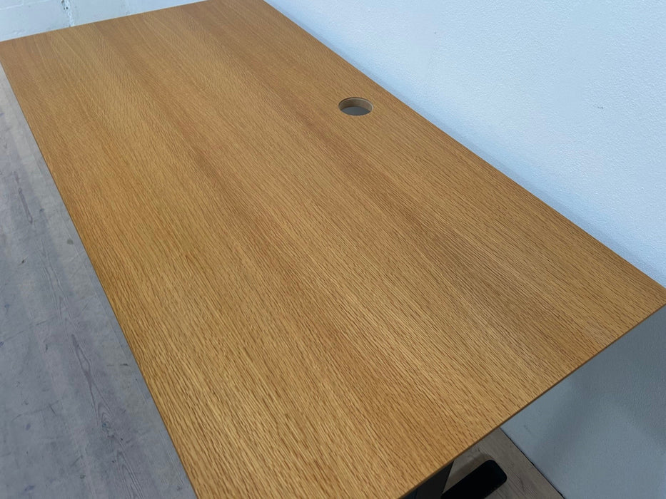 NYT ErgoPro Hæve/sænkebord med brugt bordplade