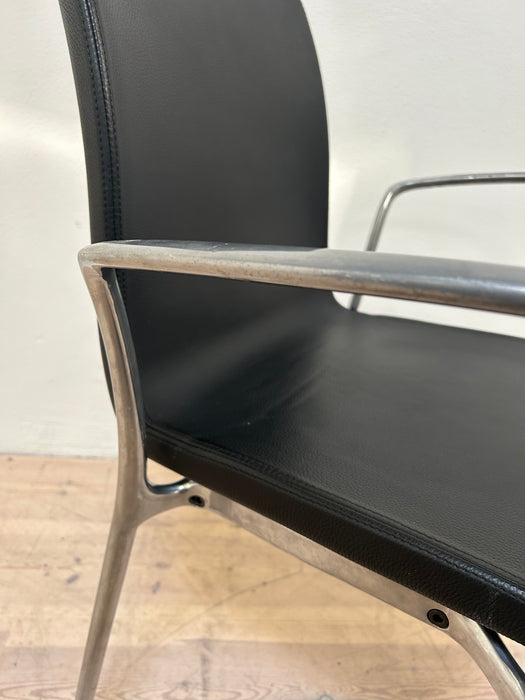 Akaba Gorka Konferecestol