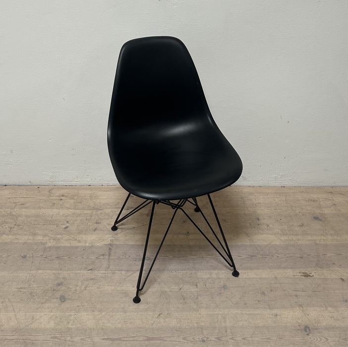 Vitra Eames DSR Spisestol