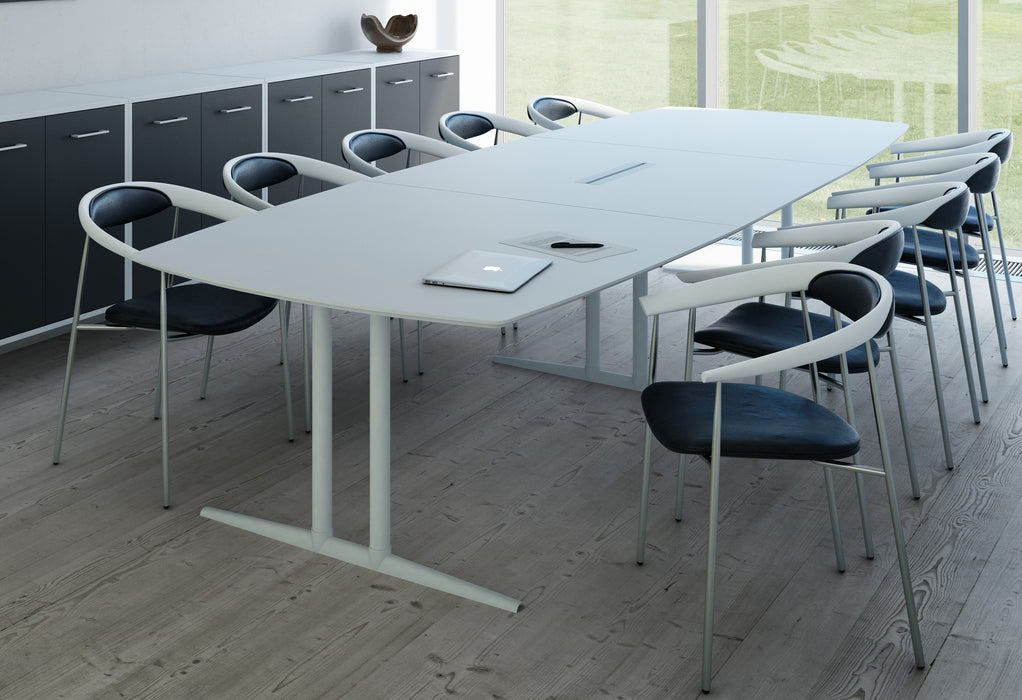 Fumac Switch Executive mødebord med bådformet laminat bordplade