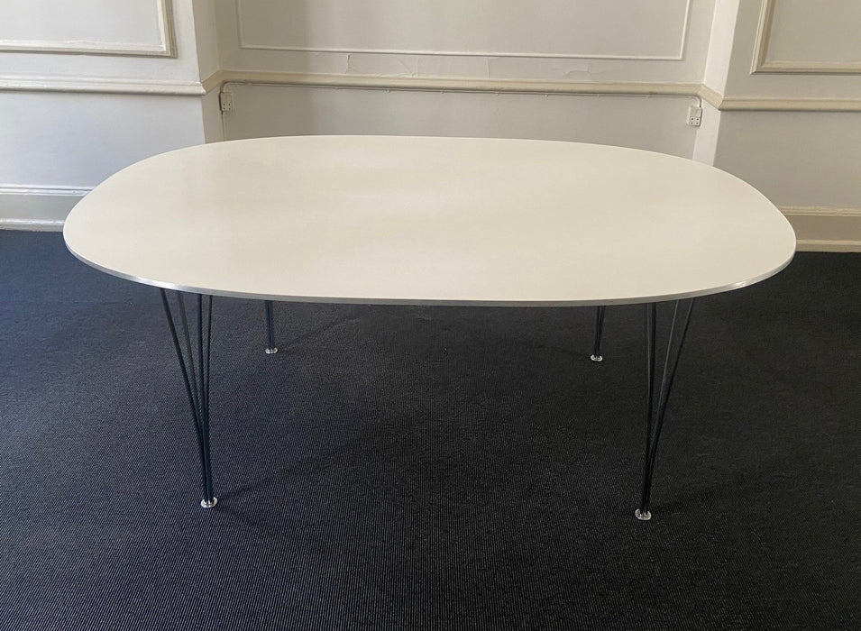 Fritz Hansen Ellipse Konferencebord