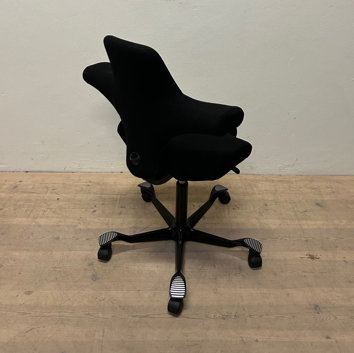 Nypolstret Håg Capisco 8106 Kontorstol