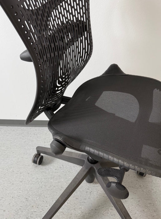 Herman Miller Mirra 2 Kontorstol