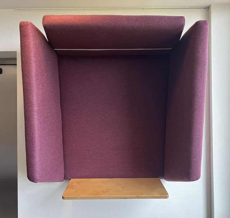 Væghængt telefonboks