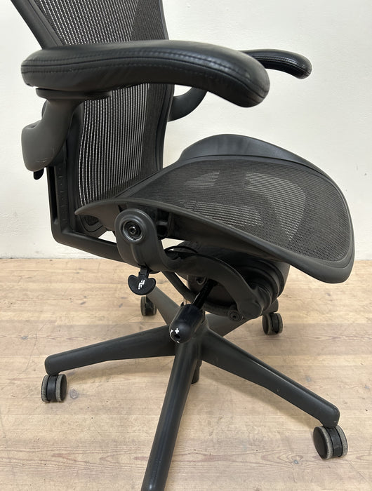 Herman Miller Aeron Kontorstol