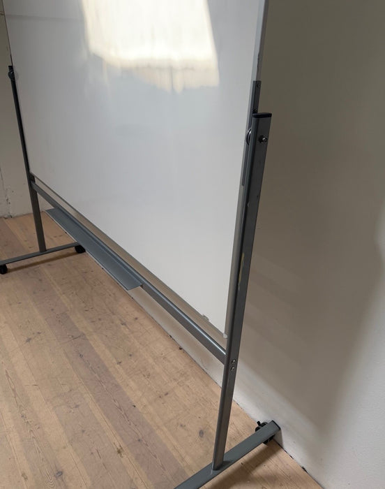 Lintex Dobbeltsidet whiteboard på hjul
