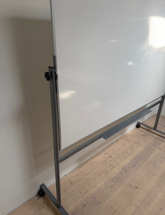 Lintex Dobbeltsidet whiteboard på hjul