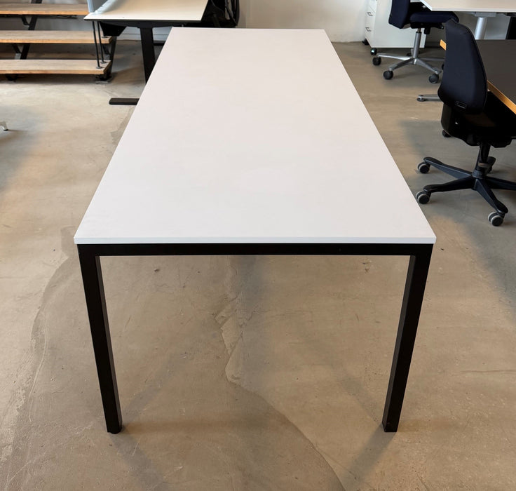 Holmris Quadro Kantinebord