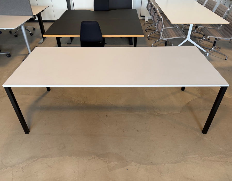 Holmris Quadro Kantinebord
