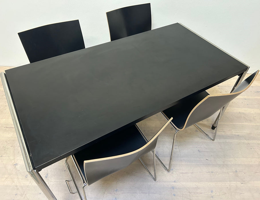 Engelbrechts Kantinesæt - Bord inkl. 4 stole