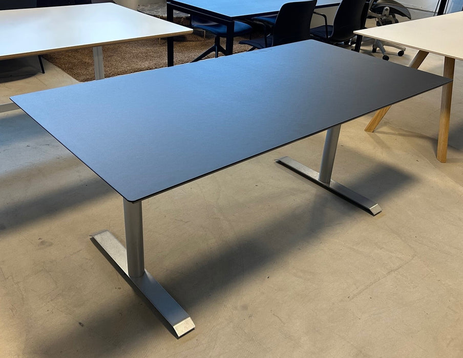 Konferencebord med NY bordplade