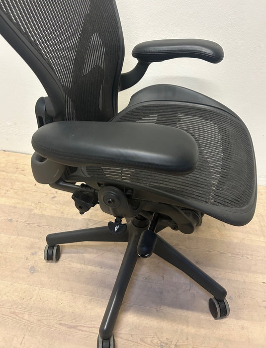 Herman Miller Aeron Kontorstol